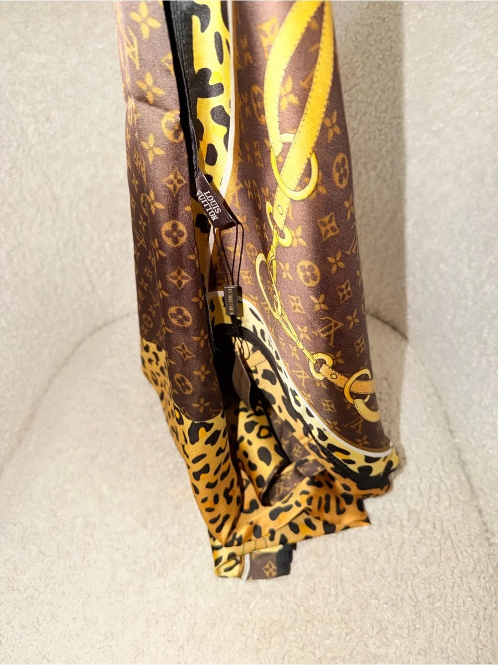 Women’s scarf